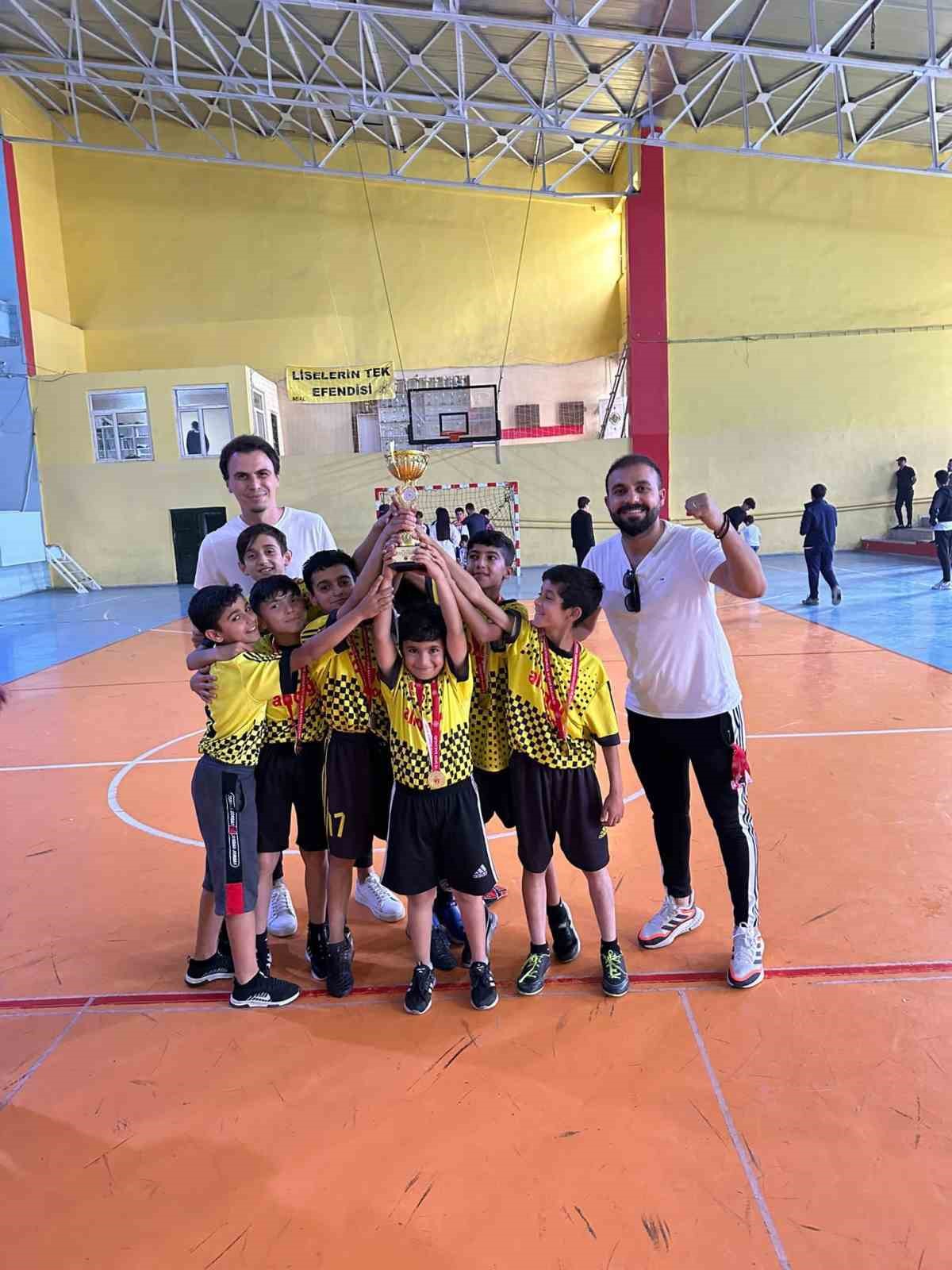 BATMAN GENÇLİK VE SPOR İL MÜDÜRLÜĞÜNÜN OKUL SPORLARI FAALİYET PROGRAMINDA
