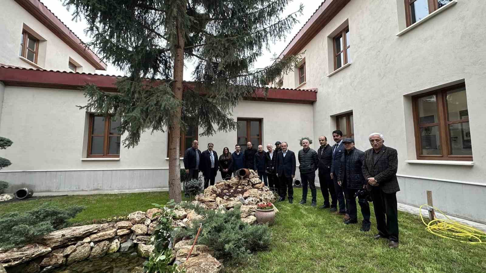 VALİ CÜNEYT EPCİM VE MİLLETVEKİLİ FETANİ BATTAL MÜZEDE PROJE AŞAMASINDAN