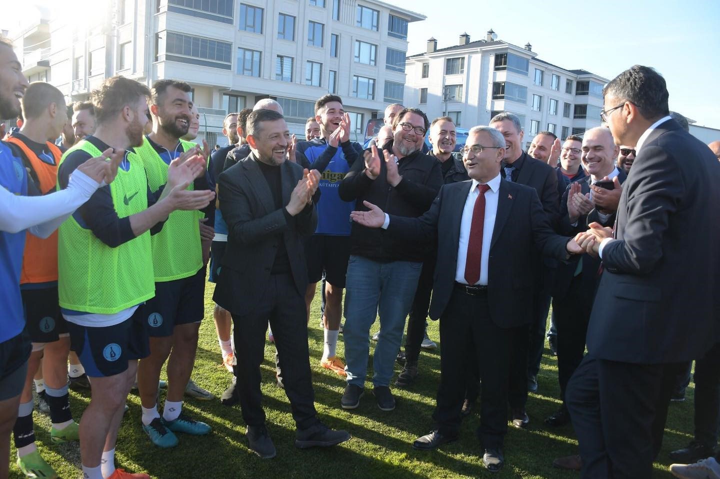 KÜTAHYA VALİSİ ALİ ÇELİK, MHP KÜTAHYA MİLLETVEKİLİ AHMET ERBAŞ, BELEDİYE