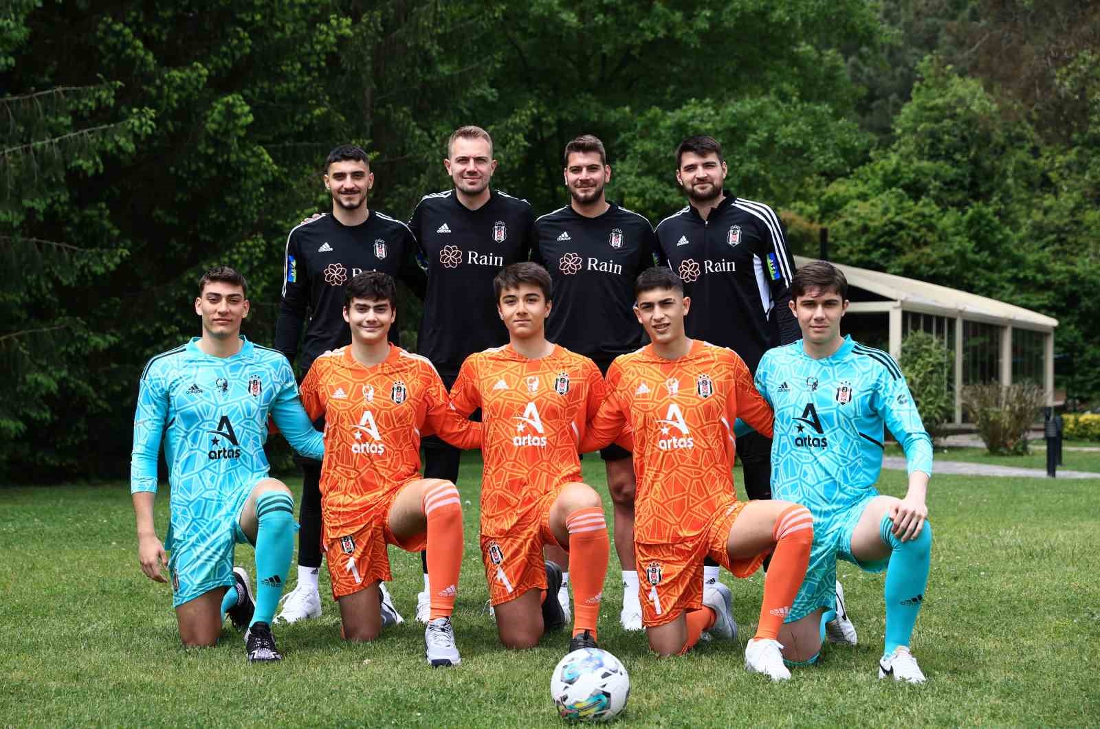 BEŞİKTAŞ AKADEMİ'DE FORMA GİYEN GENÇ KALECİLER, ÜMRANİYE NEVZAT DEMİR TESİSLERİ'NDE