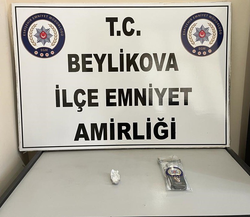 ARAMA SONUCUNDA 1,2 GRAM METAMFETAMİN ELE GEÇİRİLDİ