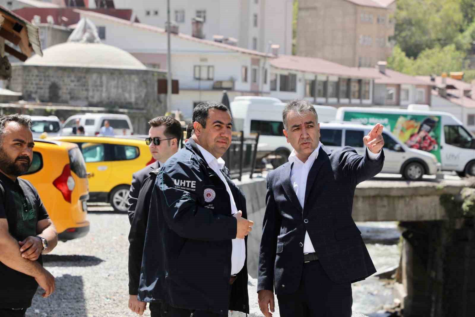 BİTLİS’TE TARİHİ DOKUYU GÜN YÜZÜNE ÇIKARMAK İÇİN BAŞLATILAN “DEREÜSTÜ ISLAH