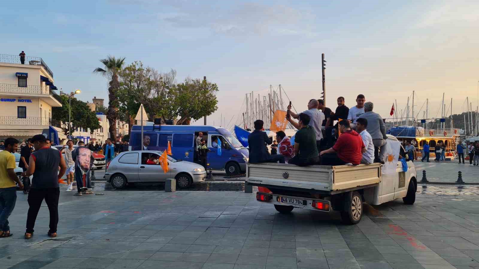 KESİN OLMAYAN SEÇİM SONUÇLARINA GÖRE RECEP TAYYİP ERDOĞAN’IN YENİDEN CUMHURBAŞKANI
