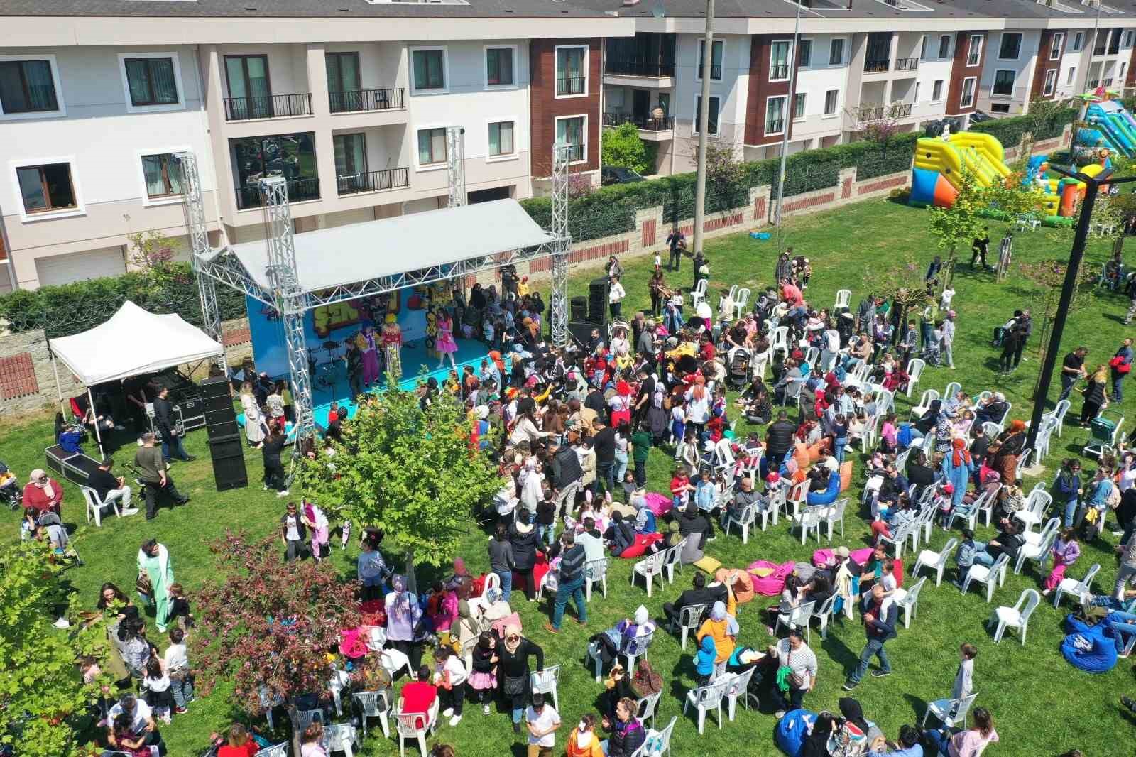 SERDİVAN BELEDİYESİ’NİN HER YIL DÜZENLEYEREK GELENEKSEL HALE GETİRDİĞİ ÇOCUK ŞENLİĞİ