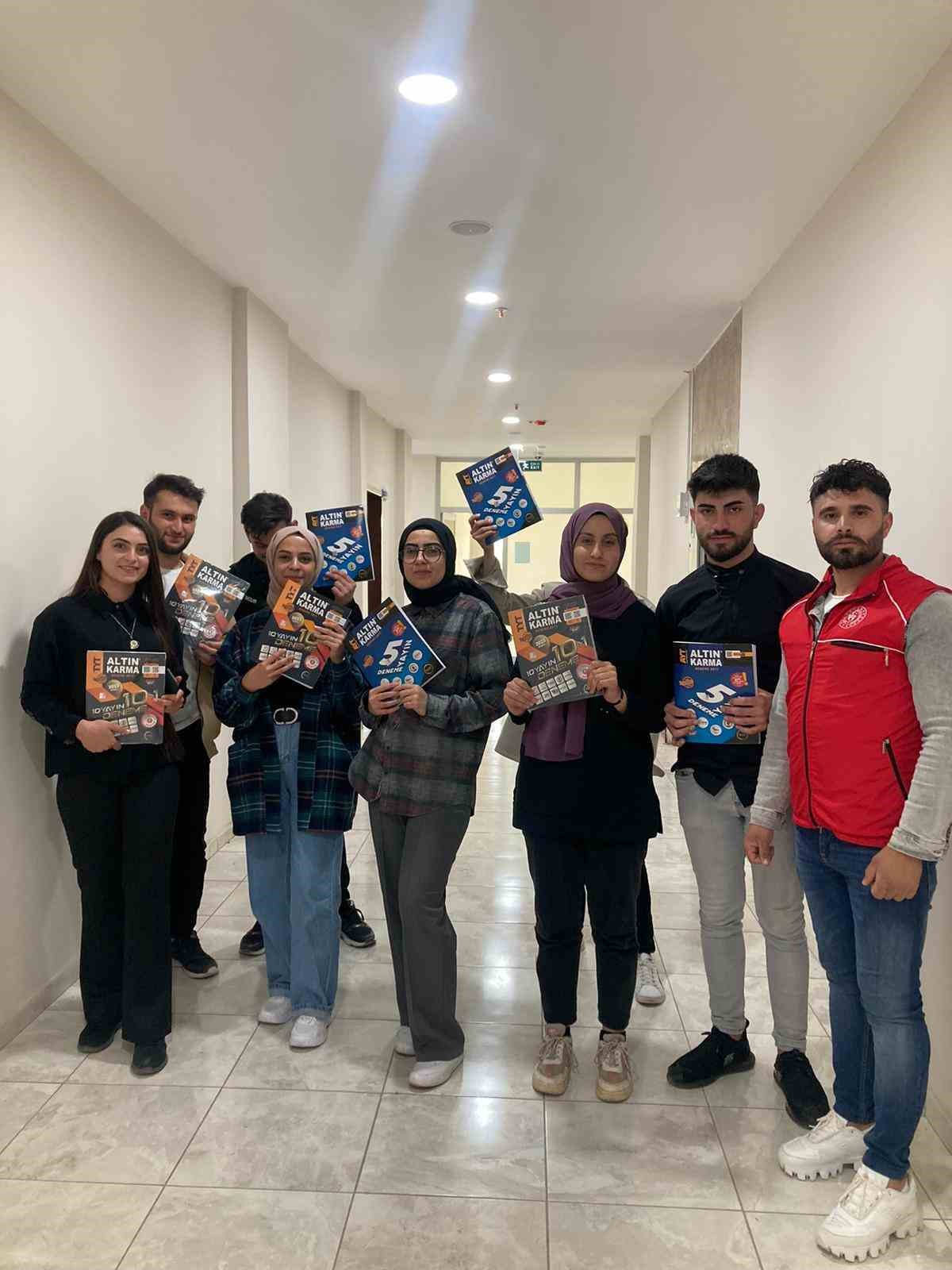 MUŞ’UN BULANIK KAYMAKAMI OĞUZHAN OCAK TARAFINDAN TEMİN EDİLEN KAYNAK KİTAPLAR,