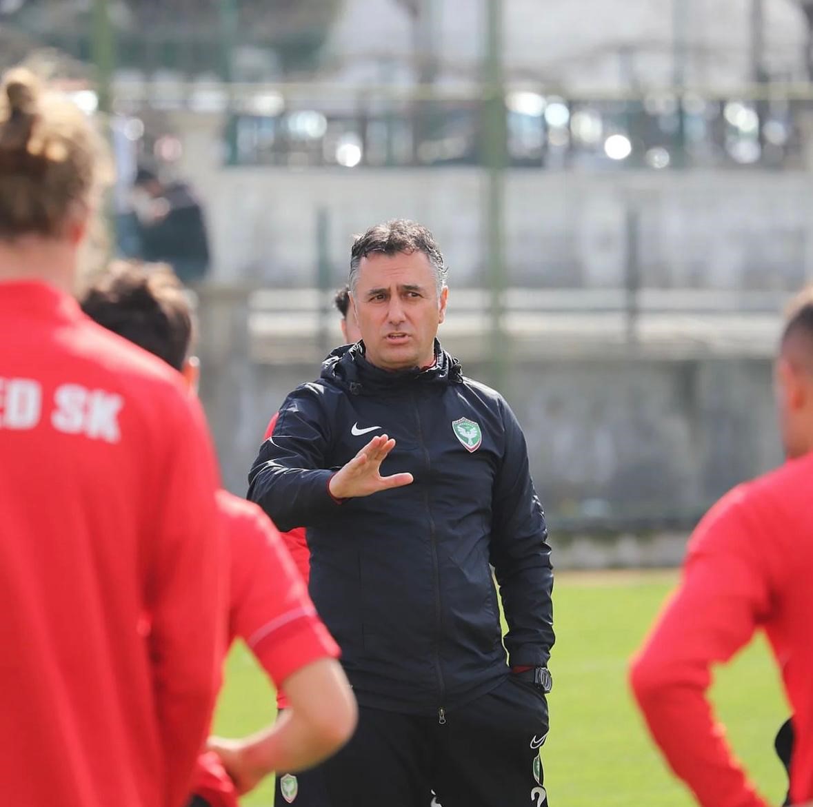SEZON SONUNA KADAR SÖZLEŞME İMZALAYARAK ANLAŞMAYA VARAN TFF 2.LİG BEYAZ