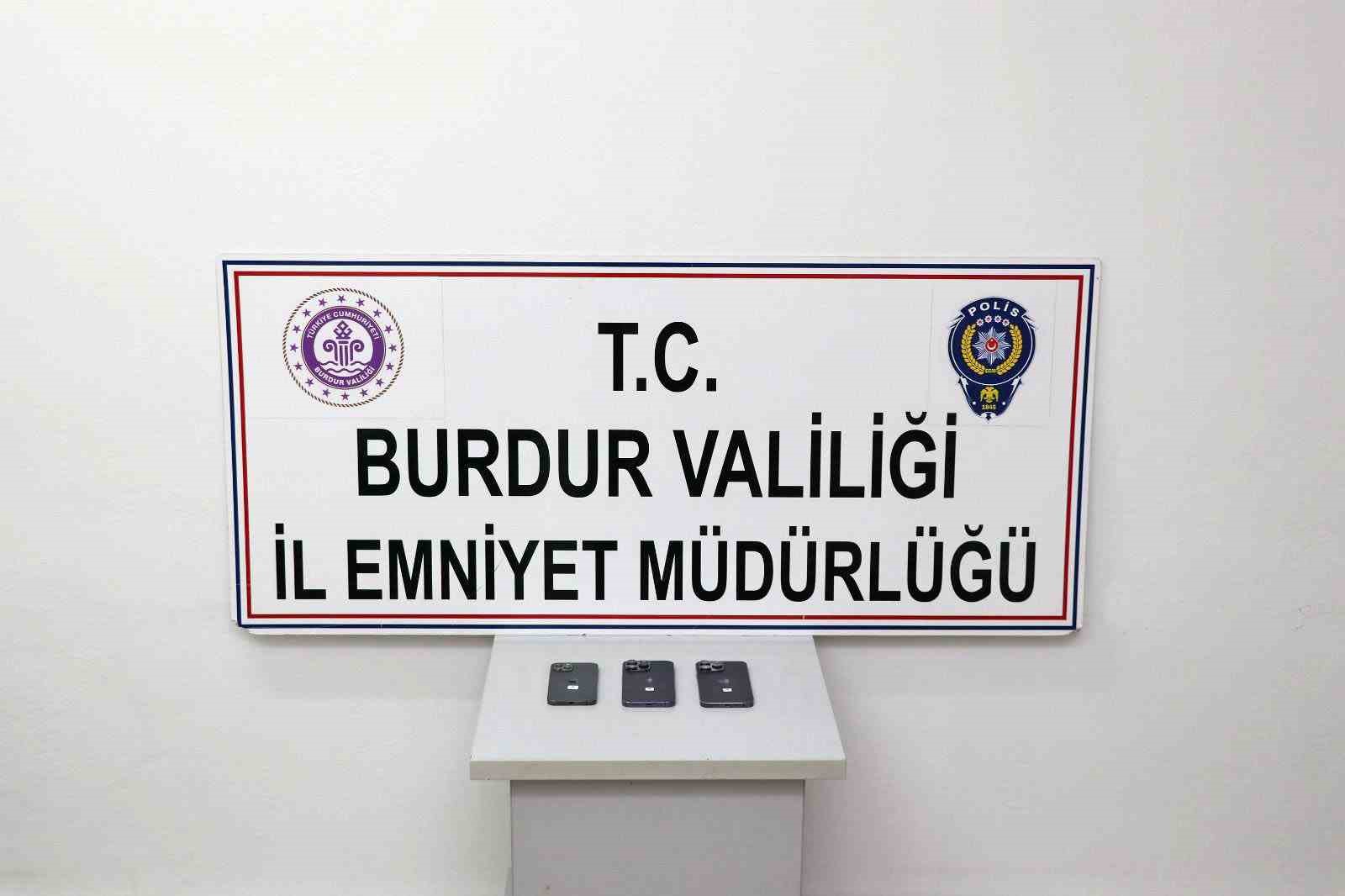 ŞAHISLARIN İKAMETLERİNDE VE İŞ YERLERİNDE YAPILAN ARAMALARDA 6 ADET DİJİTAL