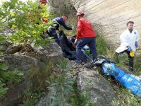 BALIKESİR'İN BURHANİYE İLÇESİNDE, KÖPRÜDEN DEREYE DÜŞEN MOTOSİKLET SÜRÜCÜSÜ HAYATINI KAYBETTİ.