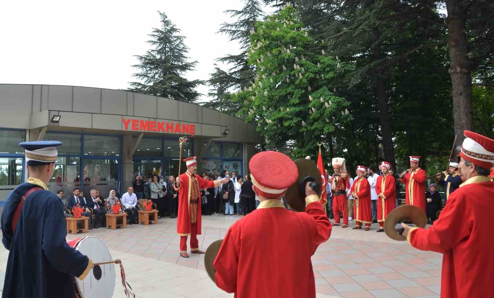BUGÜNE KADAR BİR ÇOK ETKİNLİKTE VATANDAŞLARI DUYGULANDIRAN MEHTERANLAR, BU SEFER