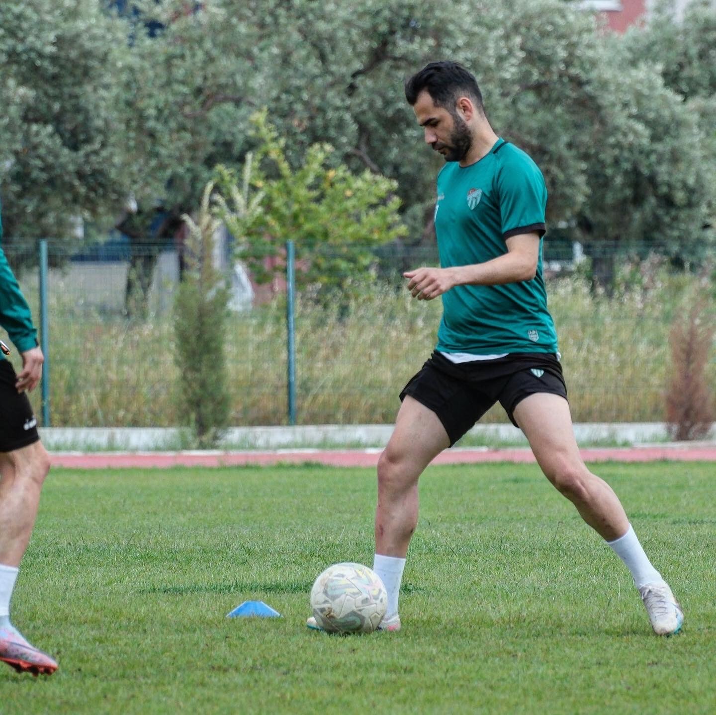 BURSASPOR SON ANTRENMANINI AYDIN'DA YAPTI.