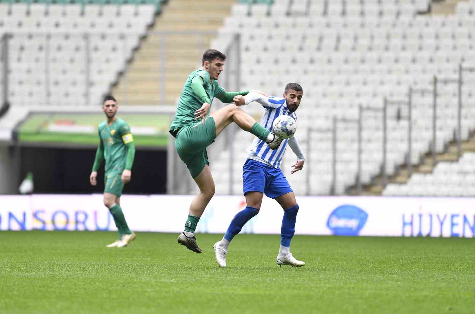 ERTUĞRUL KURTULUŞ, GERİDE KALAN SEZON EN ÇOK BURSASPOR FORMASI GİYEN