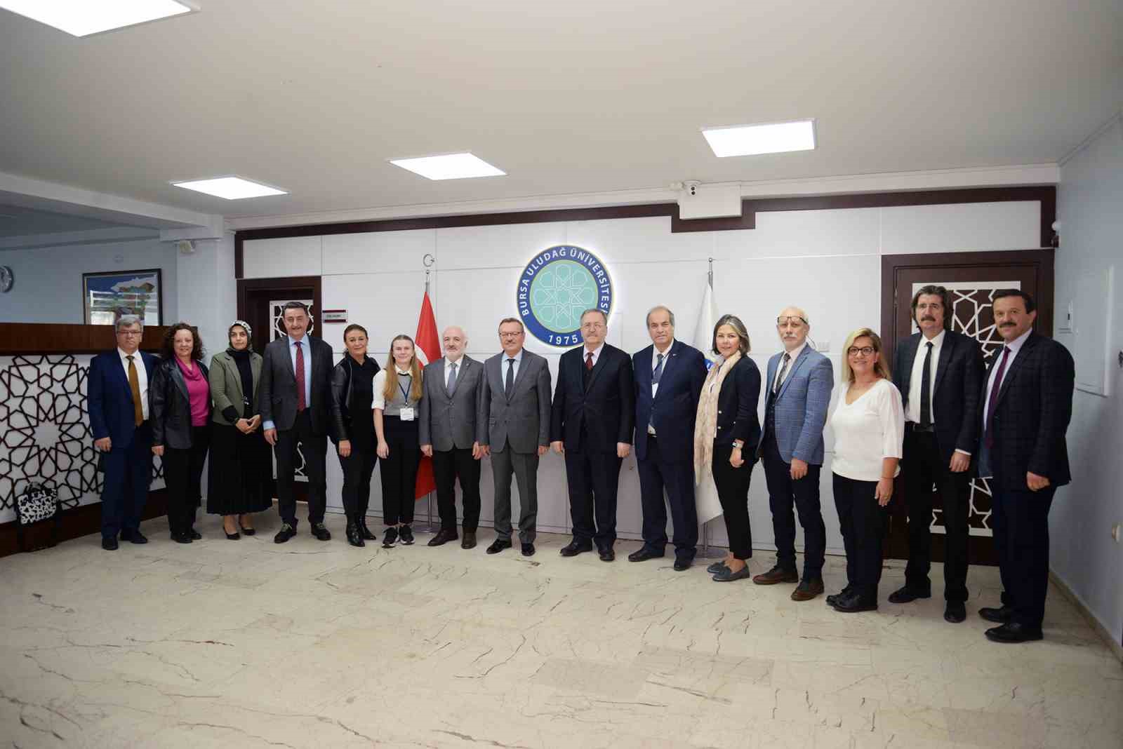 YÜKSEKÖĞRETİM KALİTE KURULU (YÖKAK) TARAFINDAN YÜKSEKÖĞRETİM KURUMLARINDAKİ NİTELİĞİN YÜKSELTİLMESİ VE