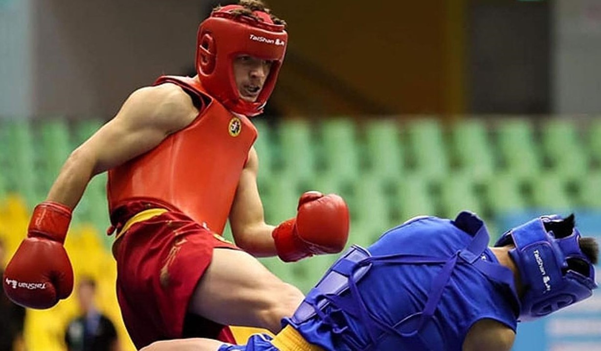 BURSA ULUDAĞ ÜNİVERSİTESİ (BUÜ) SPOR BİLİMLERİ FAKÜLTESİ ÖĞRENCİSİ NUSRET KAYHAN