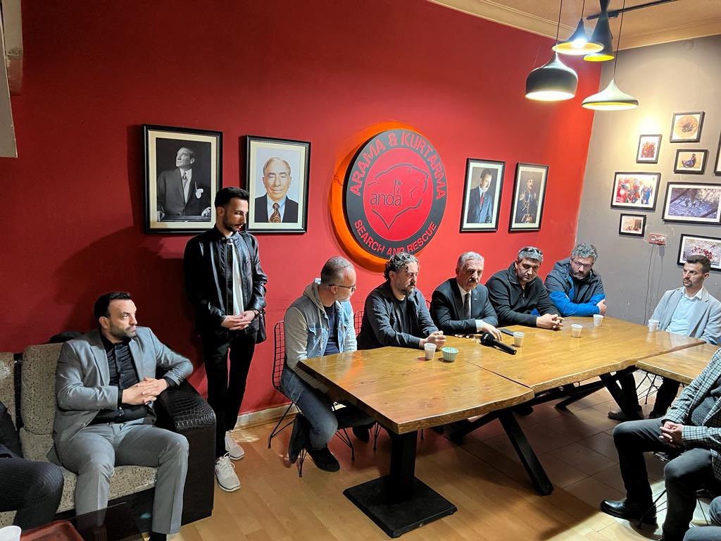 MHP GENEL SEKRETERİ İSMET BÜYÜKATAMAN KAHRAMANMARAŞ MERKEZLİ DEPREMLERDE BİR ÇOK