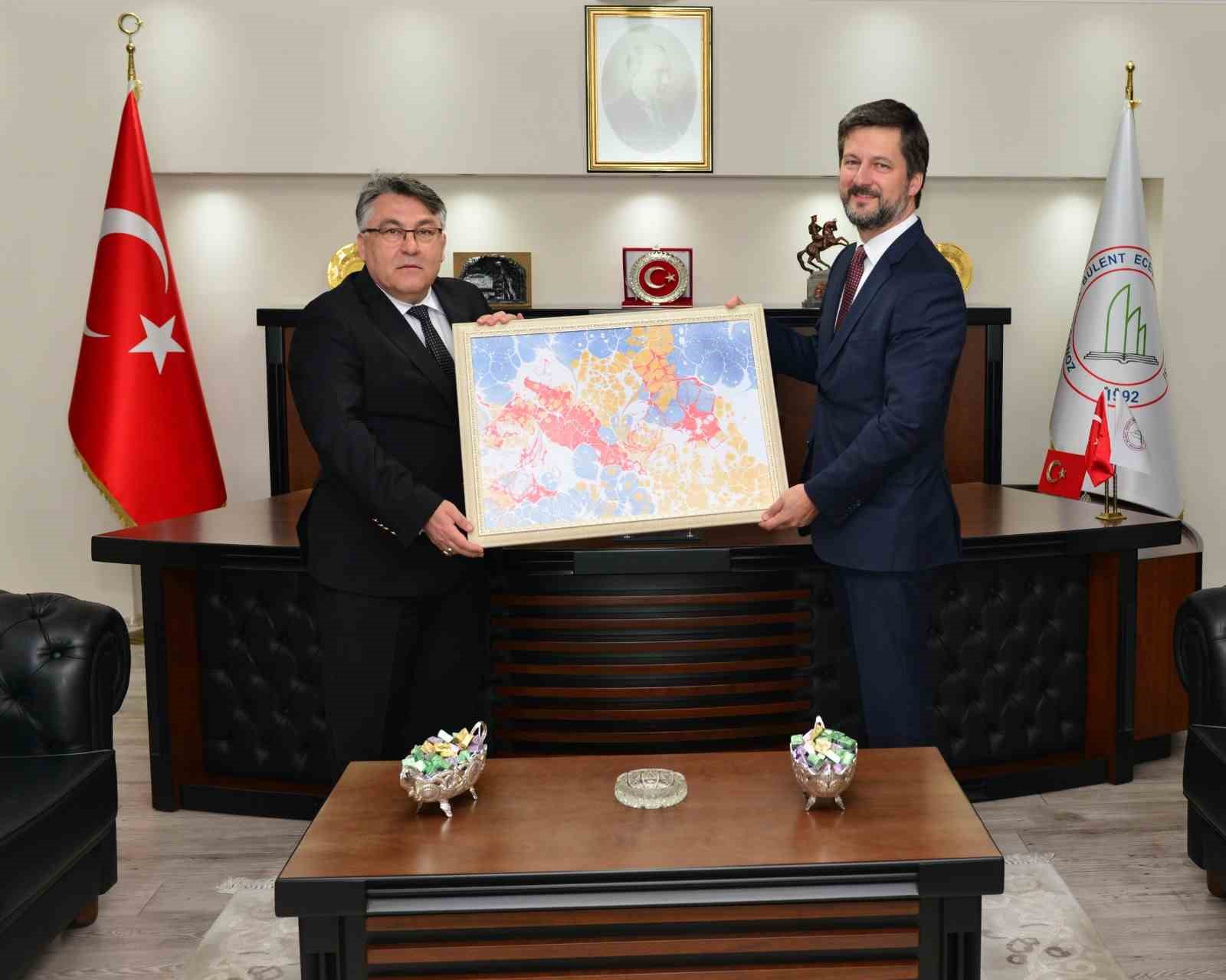 MACARİSTAN'IN ANKARA BÜYÜKELÇİSİ VİKTOR MATİS, ZBEÜ REKTÖRÜ PROF. DR. İSMAİL