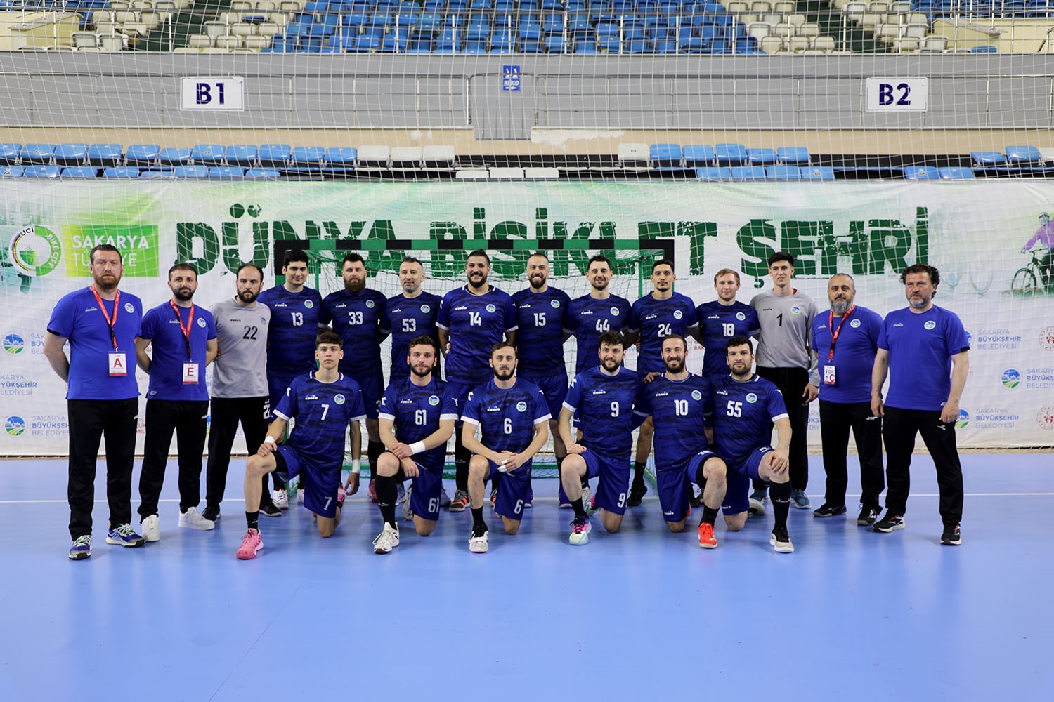 ERKEKLER HENTBOL SÜPER LİGİ’NDE ADINI PLAY-OFF YARI FİNALİNE YAZDIRAN BÜYÜKŞEHİR