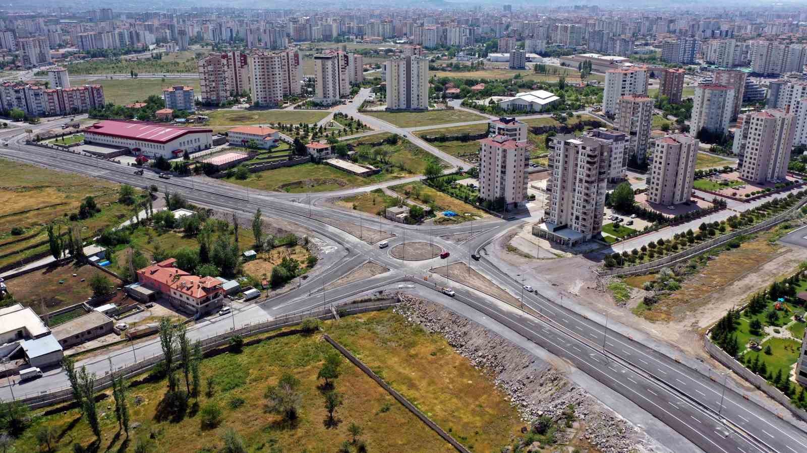 KAYSERİ BÜYÜKŞEHİR BELEDİYESİ, ŞEHİT ÜSTEĞMEN MUSTAFA ŞİMŞEK BULVARI’NDA SON ETAP