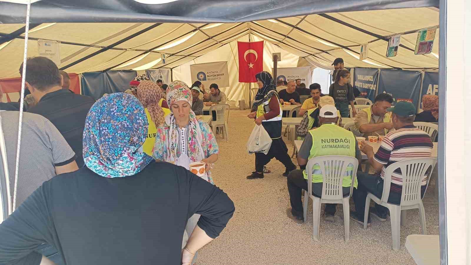 ANTALYA BÜYÜKŞEHİR BELEDİYESİ,  EKİPLERİ GAZİANTEP NURDAĞI VE İSLAHİYE’DE ÜÇ