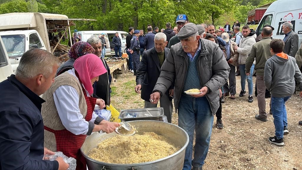 ÇANAKKALE'NİN ÇAN İLÇESİNE BAĞLI HALİLAĞA KÖYÜNDE GELENEKSEL OLARAK HER YIL
