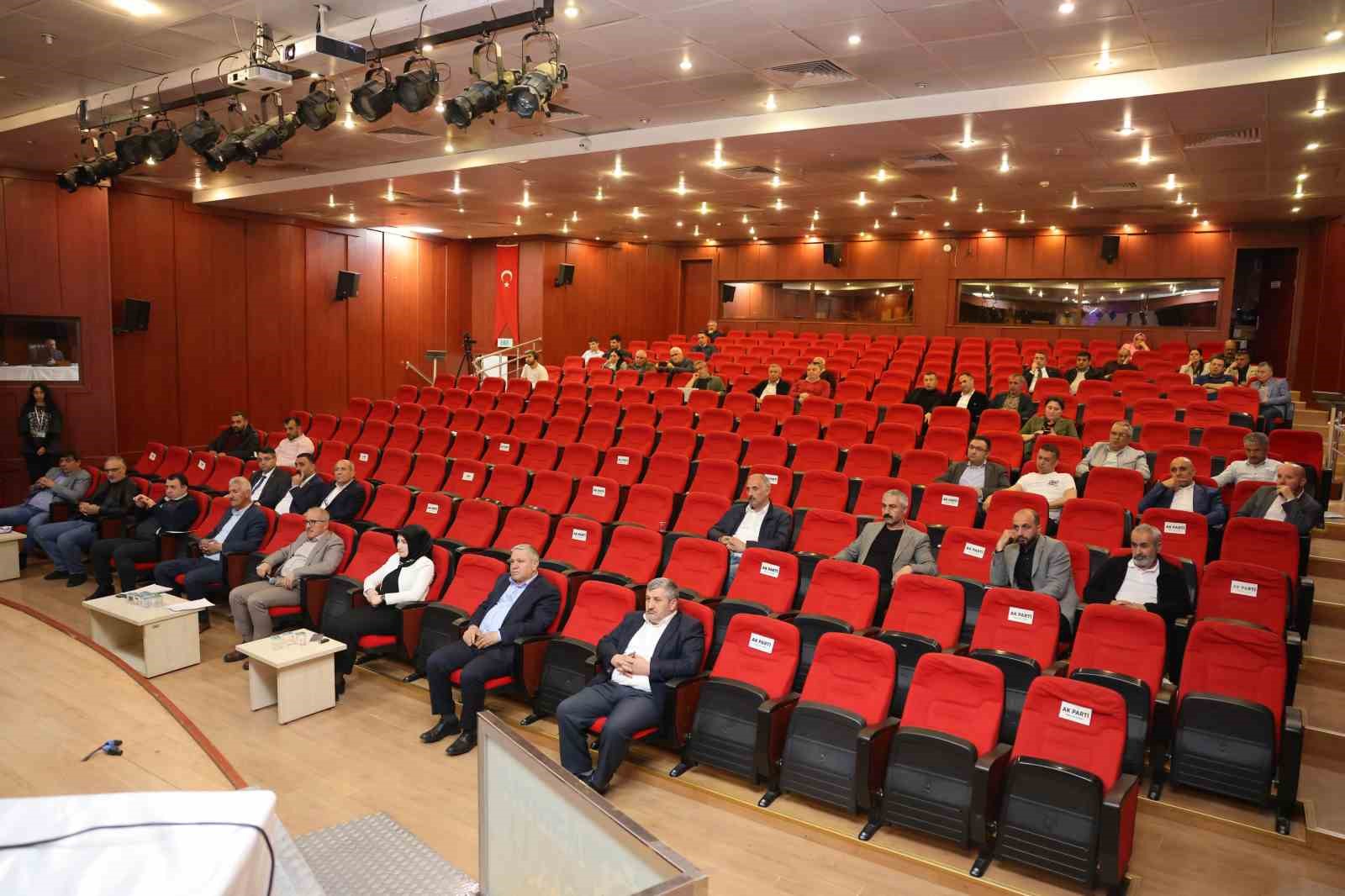 ÇAYIROVA BELEDİYESİ'NİN MAYIS AYI OLAĞAN MECLİS TOPLANTISINDA BELEDİYE BÜNYESİNDE AFET