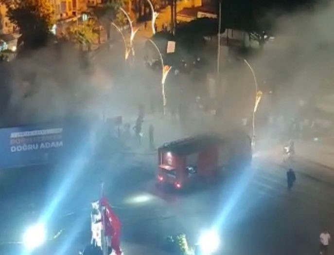 MERSİN'İN TARSUS İLÇESİNDE  CENGİZ KURTOĞLU KONSERİNDE  TEKNİK MALZEMELERİN