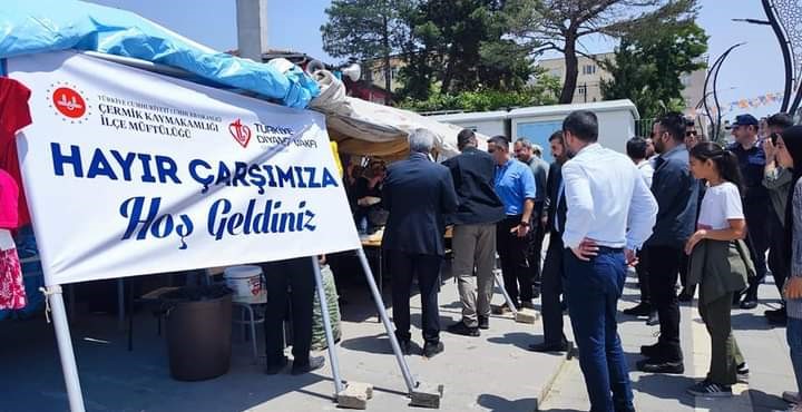 DİYARBAKIR’IN ÇERMİK İLÇESİNDE KUR-AN KURSU ÖĞRENCİLERİ YARARINA “HAYIR ÇARŞISI” AÇILDI.