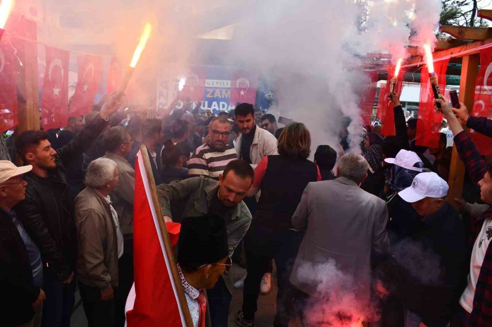 MİLLİ SAVUNMA BAKANI VE AK PARTİ KAYSERİ MİLLETVEKİLİ HULUSİ AKAR