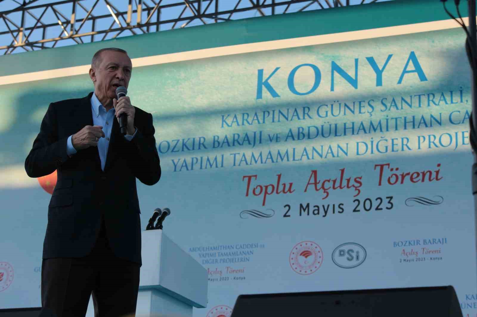 CUMHURBAŞKANI RECEP TAYYİP ERDOĞAN, KONYA'DA KILIÇARSLAN KENT MEYDANI'NDA DÜZENLENEN KARAPINAR