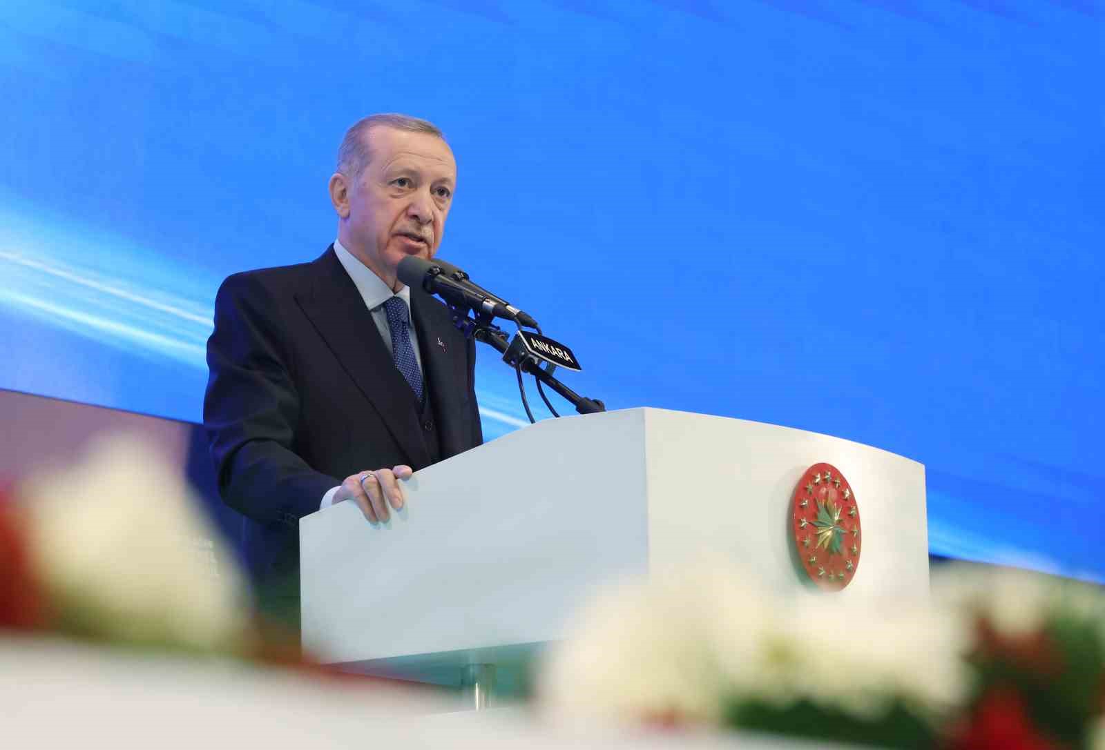 Cumhurbaşkanı Erdoğan: “Seçimden sonra 7 bin 500 liranın üzerinde emekli maaşı alanları sevindirecek haberi milletimizle paylaşacağız” CUMHURBAŞKANI RECEP TAYYİP ERDOĞAN, MEMUR-SEN GENEL KURULU’NDA KONUŞTU.
