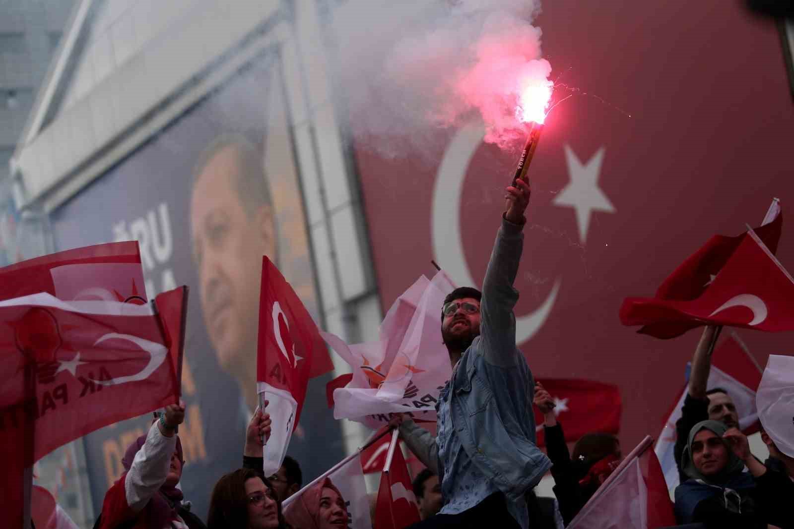 CUMHURBAŞKANI RECEP TAYYİP ERDOĞAN’A TÜRKİYE ORTALAMASININ ÜZERİNDE BİR DESTEK VEREN