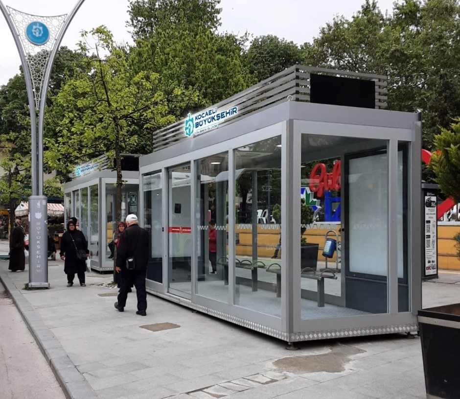 VATANDAŞLARIN KONFORU VE GÜVENLİĞİ İÇİN İZMİT CUMHURİYET PARKINA KLİMALI KAPALI