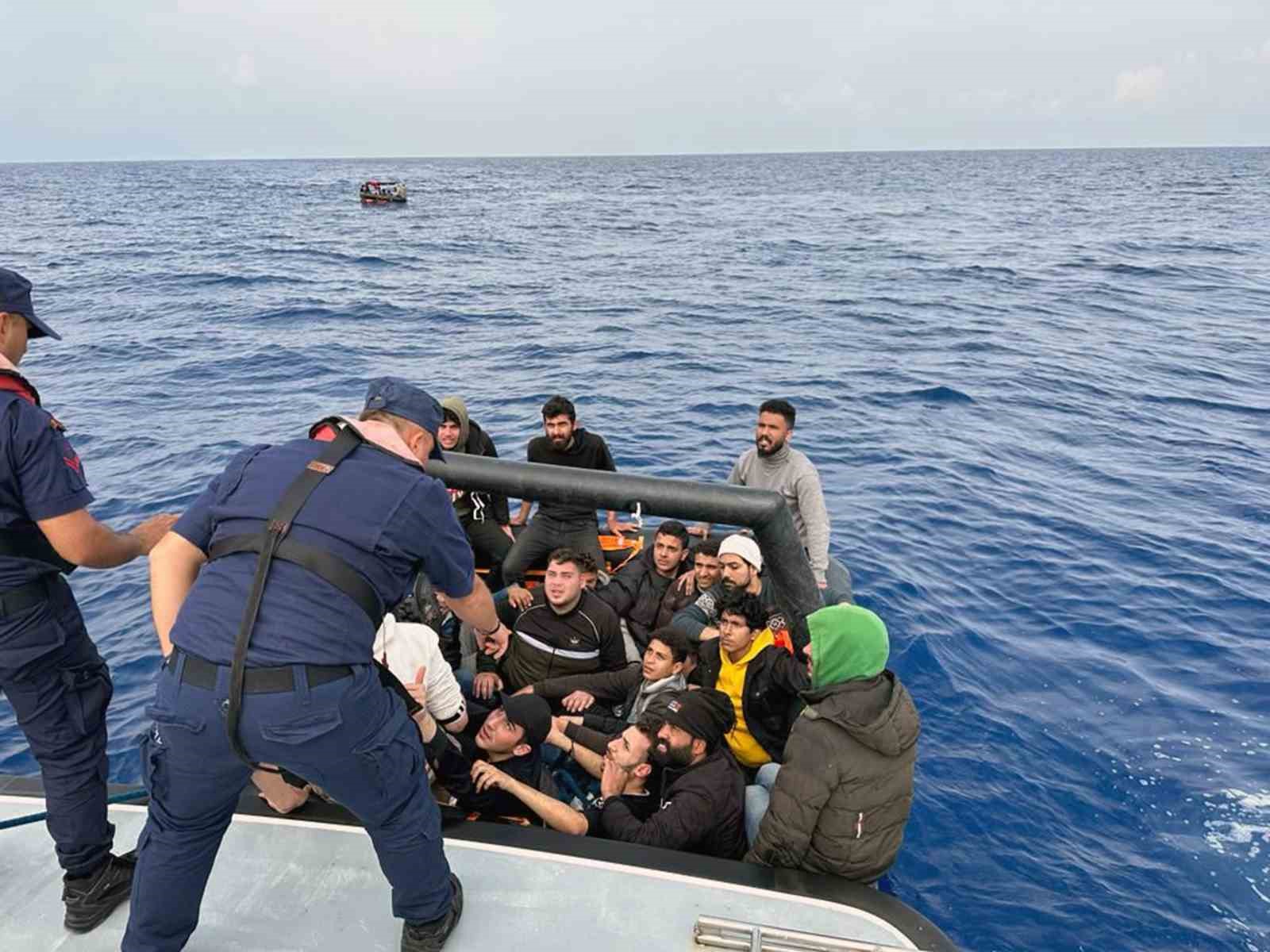 MUĞLA’NIN DALAMAN İLÇESİ AÇIKLARINDA YUNANİSTAN SAHİL GÜVENLİK UNSURLARI TARAFINDAN TÜRK