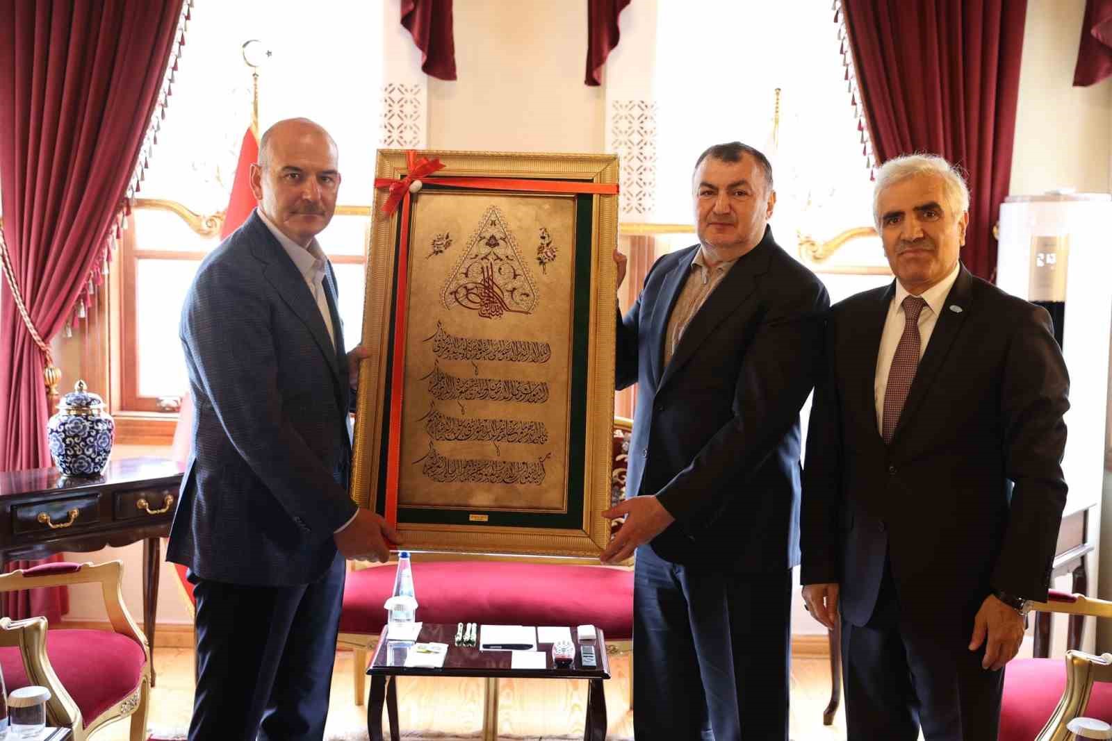 DATÜB GENEL BAŞKANI ZİYATDİN KASSANOV, İÇİŞLERİ BAKANI  SÜLEYMAN SOYLU