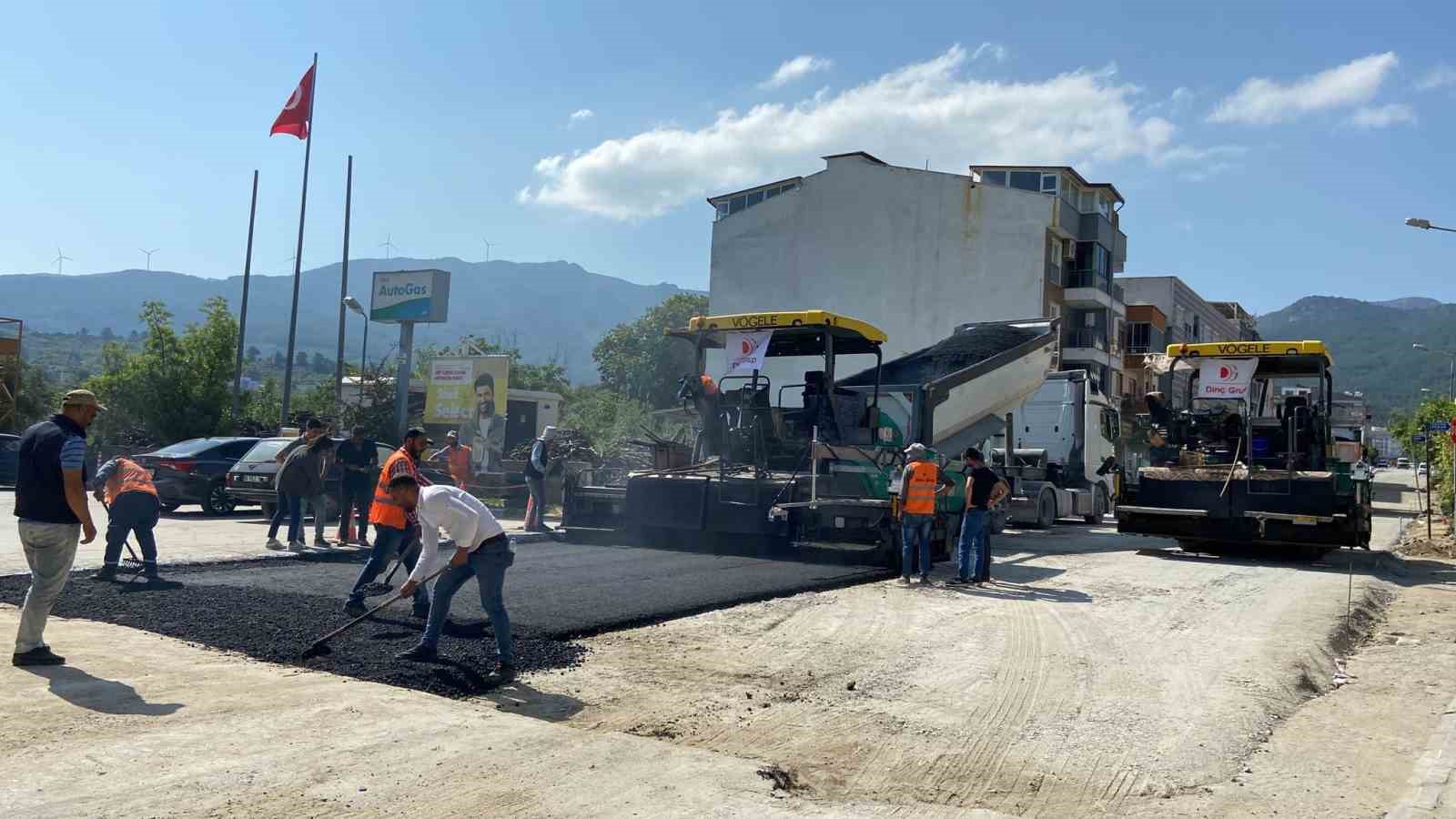 DAVUTLAR 30 YIL SONRA SICAK ASFALTLA TANIŞTI
