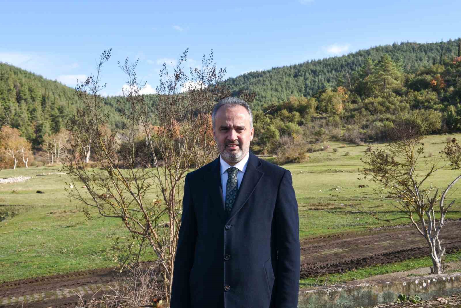 BURSA BÜYÜKŞEHİR BELEDİYESİ, 30 YIL ÖNCE ÇİM KAYAĞI DÜNYA ŞAMPİYONASI’NA