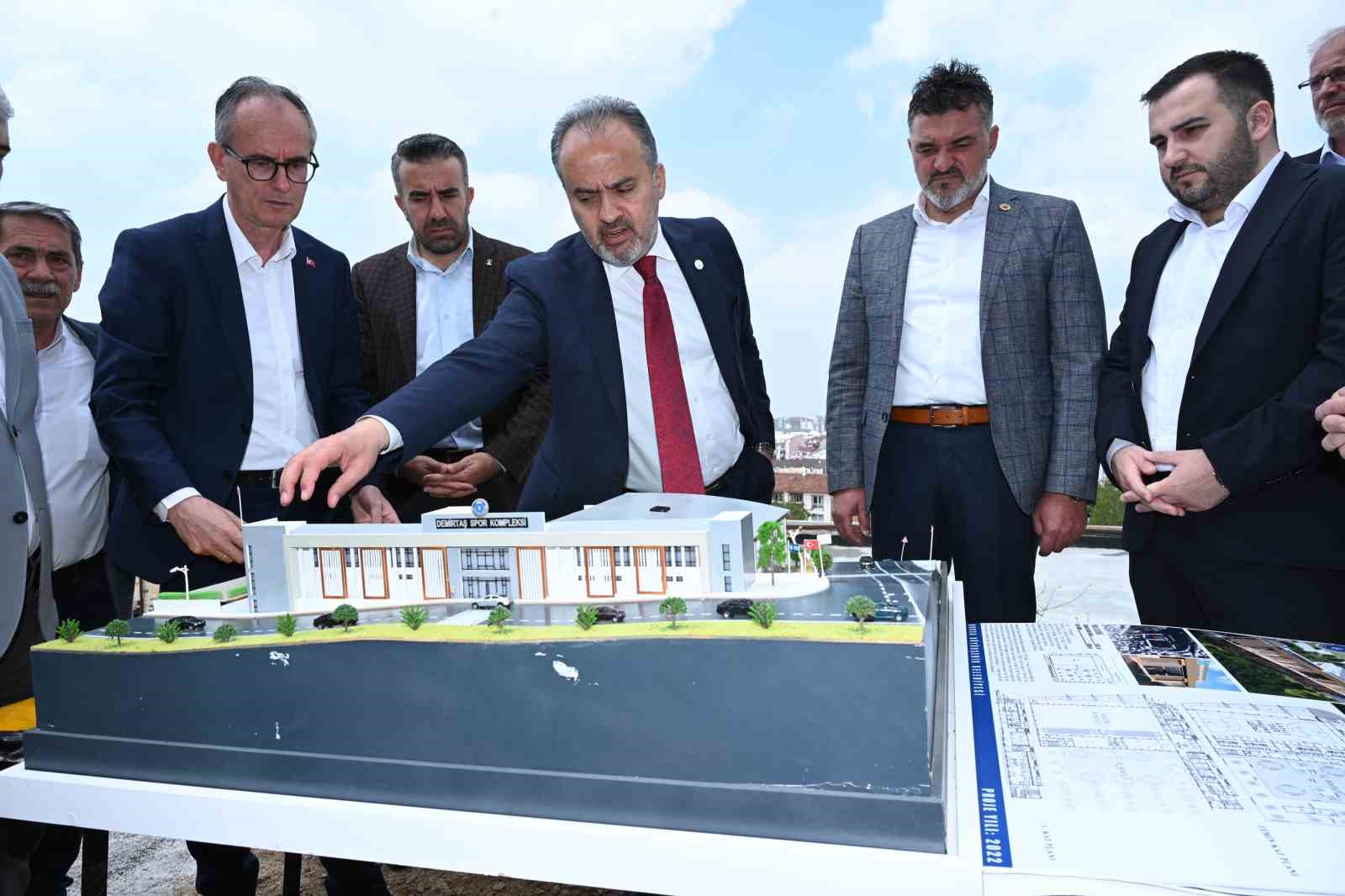 BURSA’DA HAYATA GEÇİRDİĞİ PROJELERLE GENÇLİK VE SPORA DEĞER KATAN BÜYÜKŞEHİR