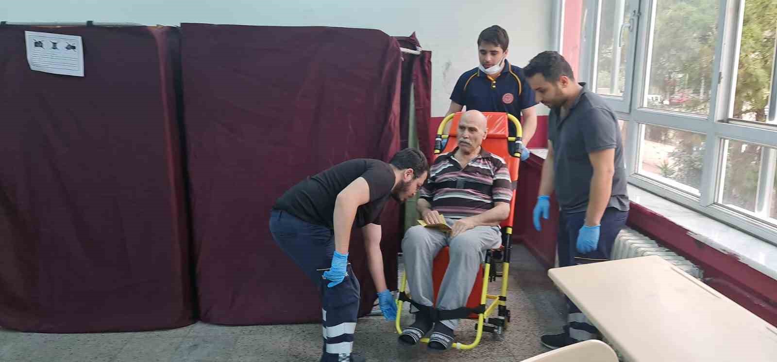 DEMOKRASİ GÖREVİ ENGEL TANIMADI