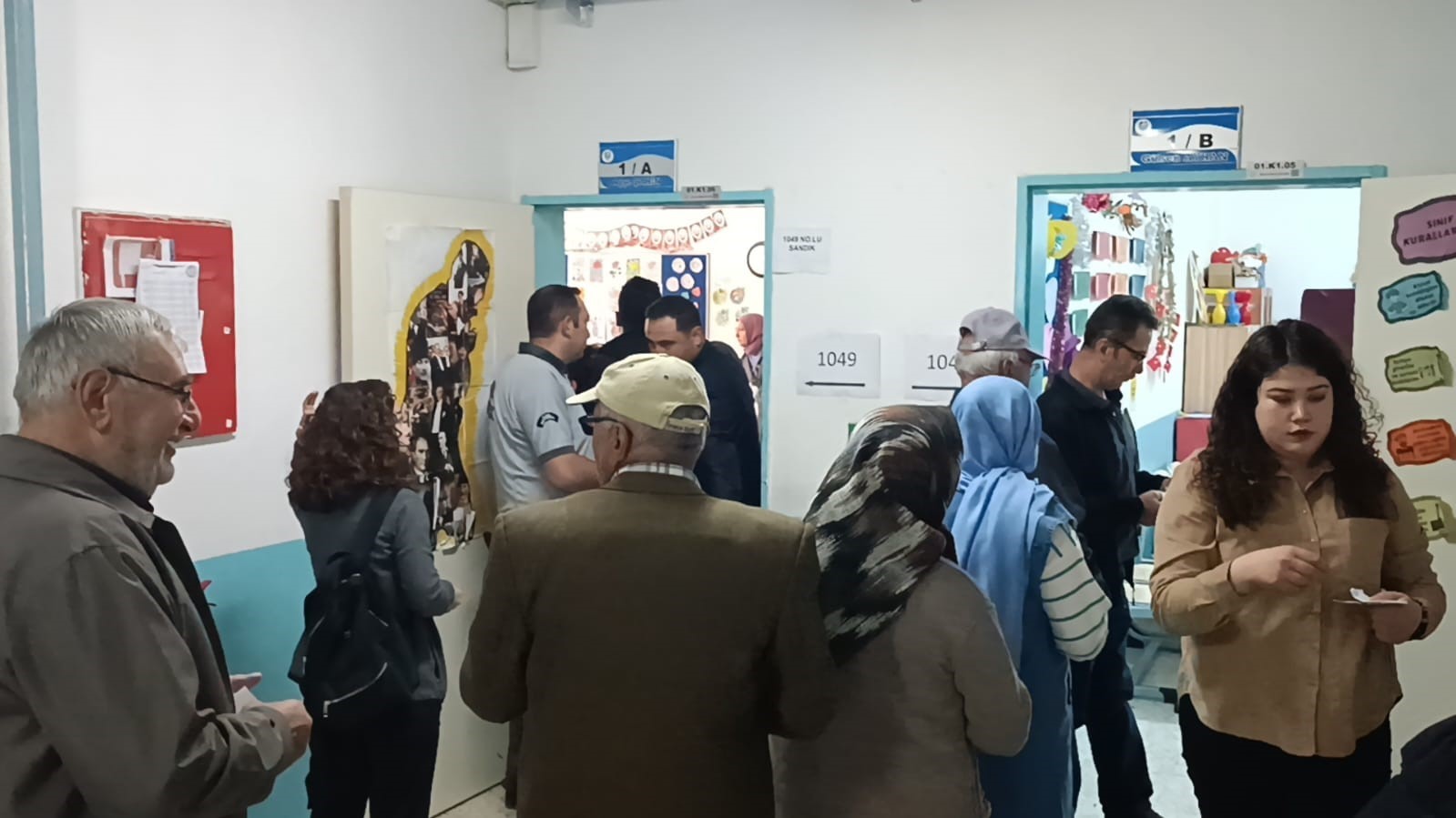 DENİZLİ’DE VATANDAŞLAR CUMHURBAŞKANI VE 28. DÖNEM MİLLETVEKİLİ GENEL SEÇİMİ İÇİN