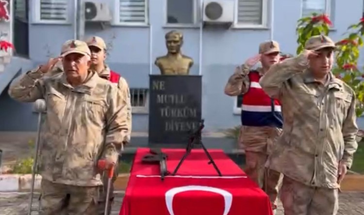DEPREM BÖLGESİ HATAY'IN İSKENDERUN İLÇESİNDE ENGELLİ BİREYLER JANDARMADA TEMSİLİ ASKERLİK