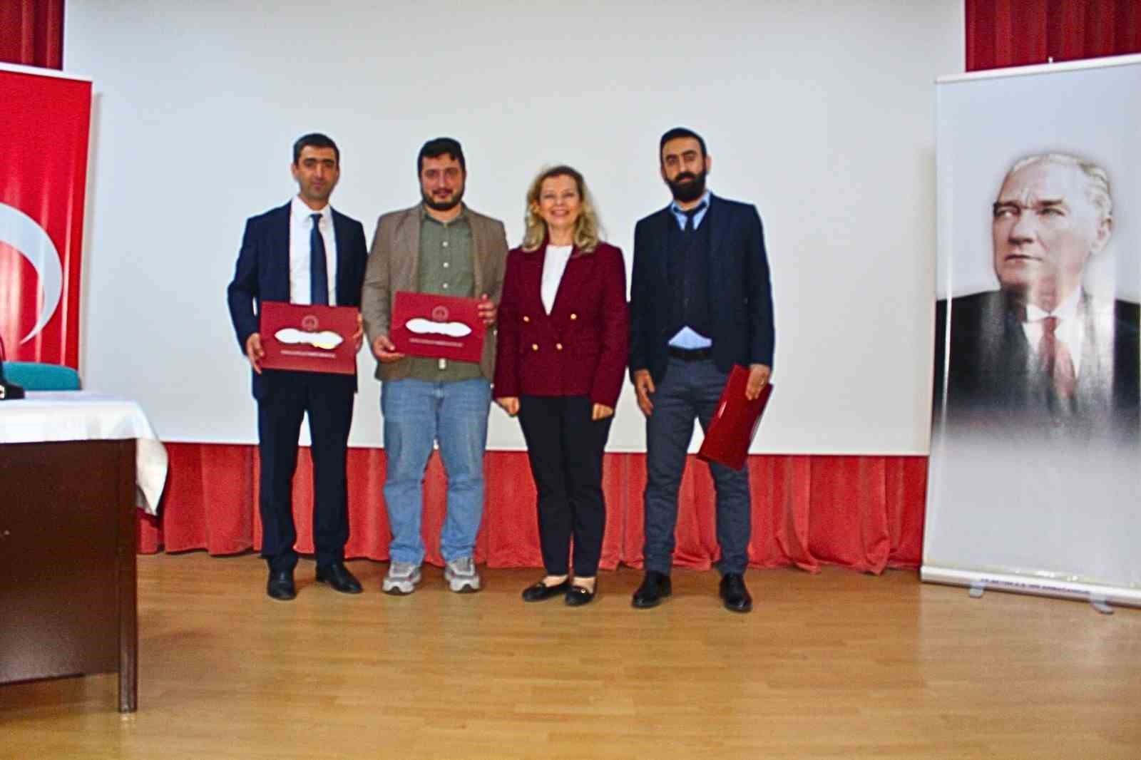 ZONGULDAK BÜLENT ECEVİT ÜNİVERSİTESİ ALAPLI MYO’DAN HASAR TESPİTİ İÇİN GÖNÜLLÜ