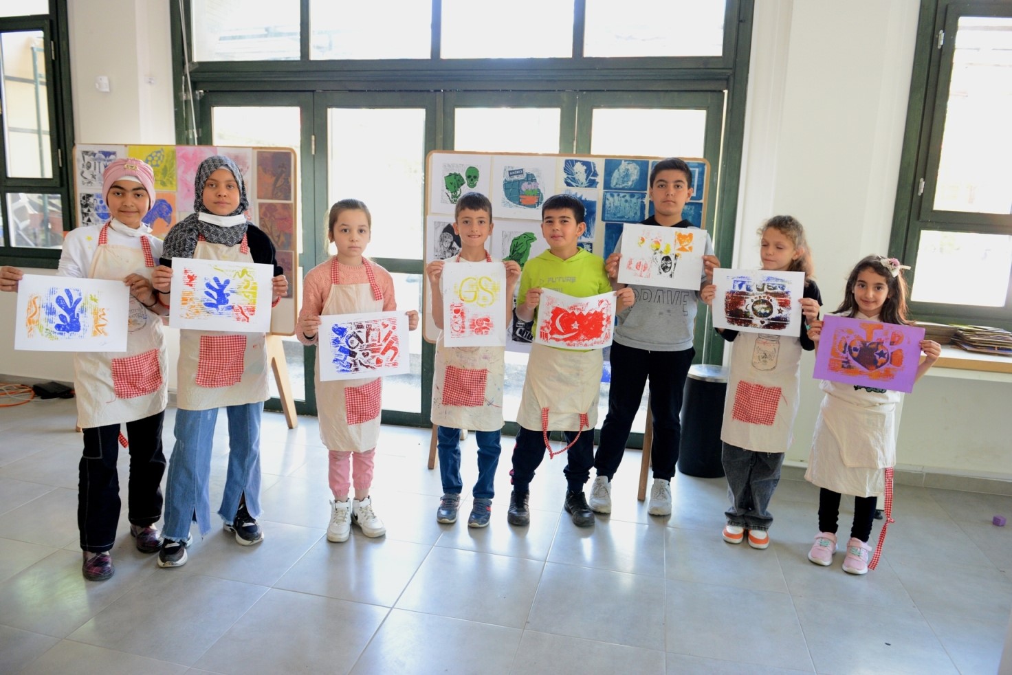 DEPREMZEDE ÇOCUKLAR BURSA'DA HAYALLERİNİ TASARLADI