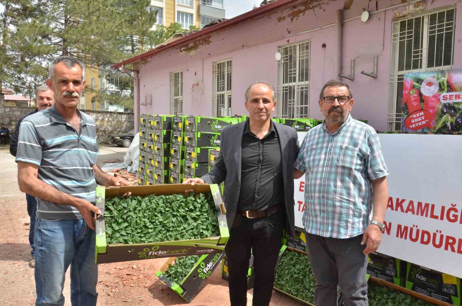 KAHRAMANMARAŞ’IN ELBİSTAN İLÇESİNDE, ‘SEBZE ÜRETİMİNDE KENDİNE YETEN ŞEHİR’ PROJESİ ÇERÇEVESİNDE