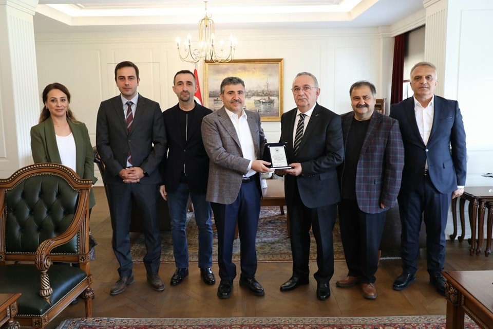 KAHRAMANMARAŞ MERKEZLİ YAŞANAN DEPREMLERİN ARDINDAN DEPREMZEDELERİN BARINMA İHTİYACININ KARŞILANMASINDA BÜYÜK