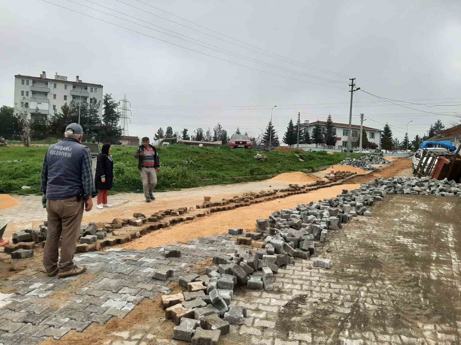 PAZARYERİ BELEDİYE BAŞKANI ZEKİYE TEKİN İLÇE GENELİNDE DEVAM EDEN YOL