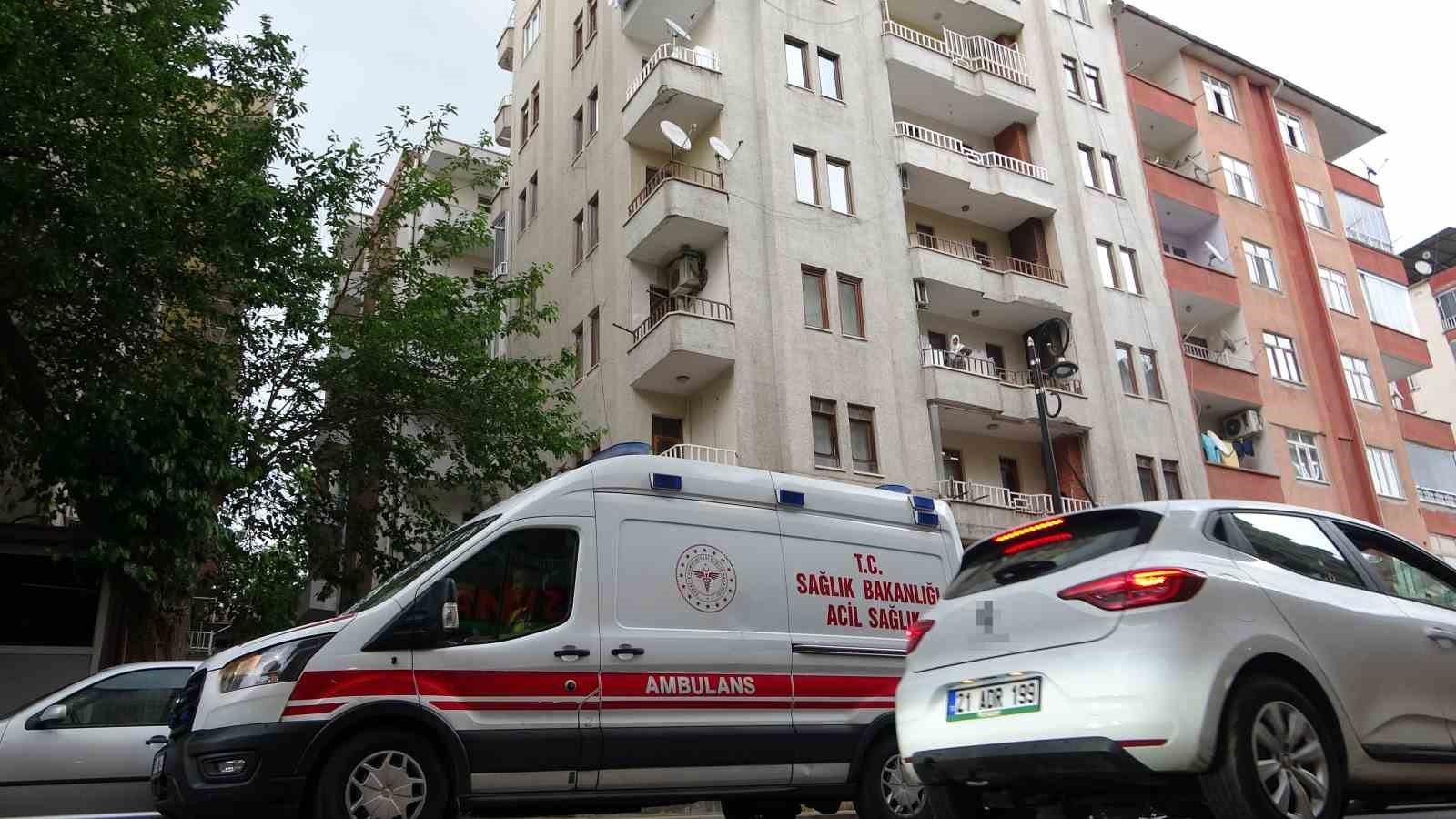 DİYARBAKIR’DA YENİŞEHİR İLÇESİNDE BİR BİNANIN DÖRDÜNCÜ KATINDA BALKONDA OLAN YAŞLI