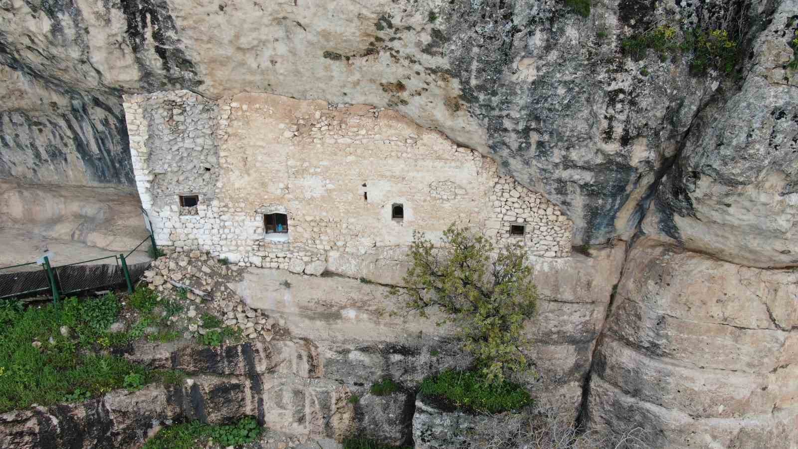 DİYARBAKIR’IN LİCE İLÇESİNDE BULUNAN “ASHABI KEHF” MAĞARASI, 1300’LERDEN KAHRAMANMARAŞ MERKEZLİ