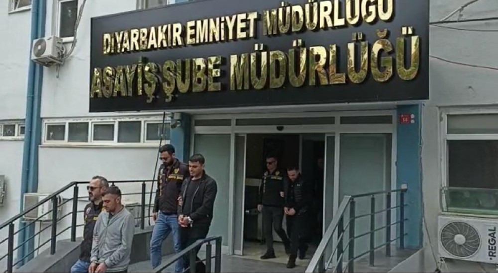 DİYARBAKIR’DA DEPREMZEDELERİN EVİNE DADANAN 10 ZANLI TUTUKLANDI