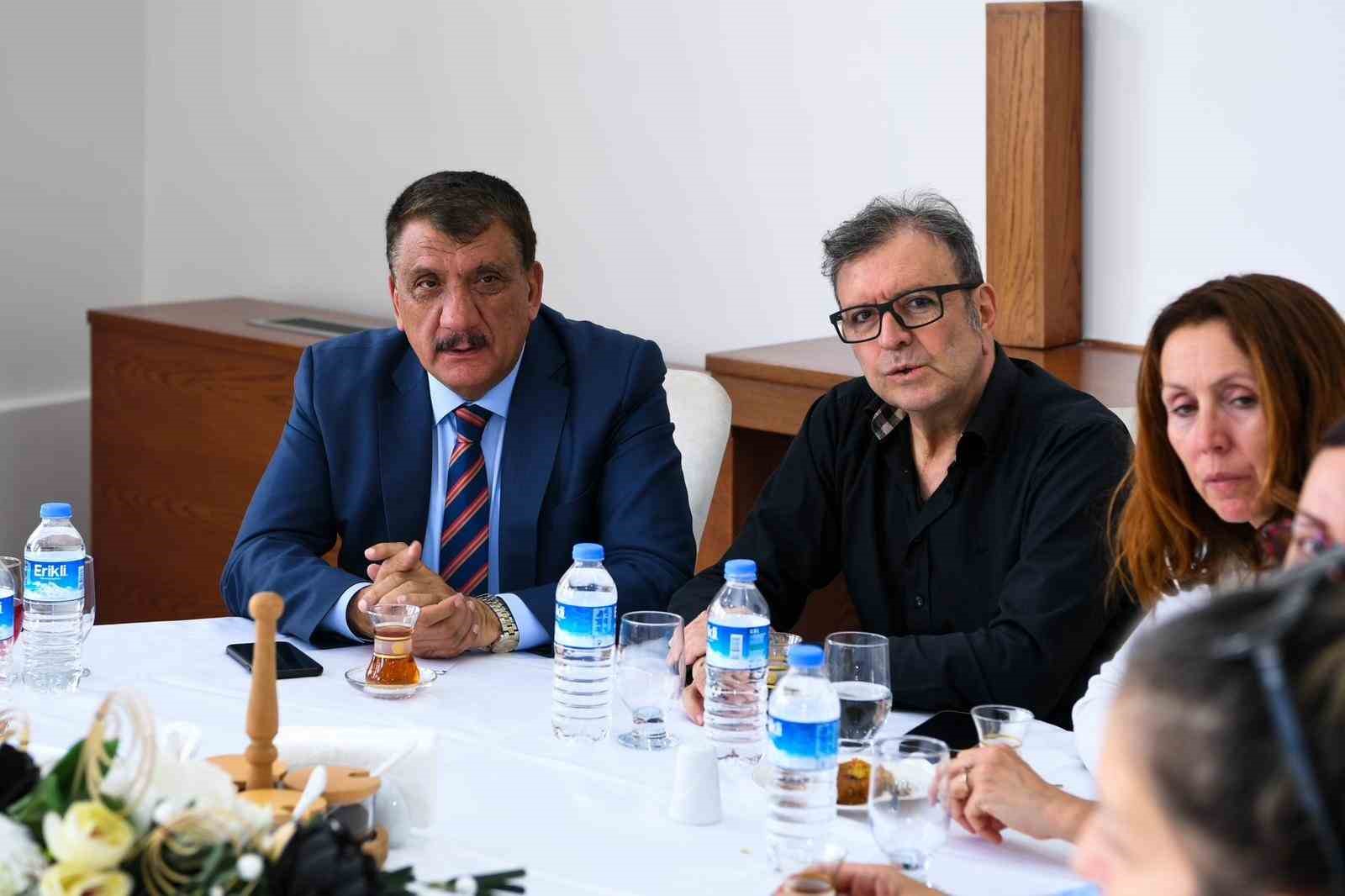 DOĞAL HAYATI KORUMA VAKFI GENEL MÜDÜRÜ ASLI PASİNLİ TARIM VE