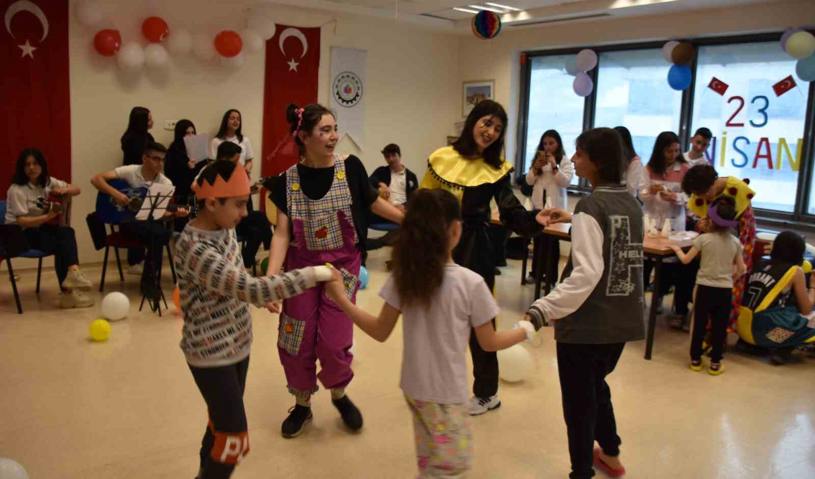 DENİZLİ ORGANİZE SANAYİ BÖLGESİ TEKNİK KOLEJİ OKULU ÖĞRENCİLERİ, SOSYAL SORUMLULUK