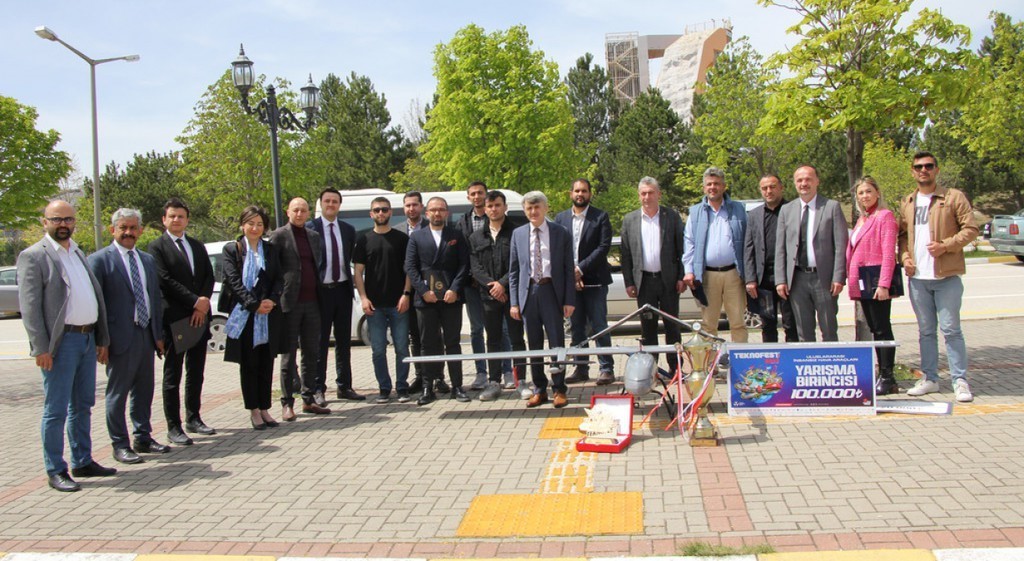 DPÜ TEKNOFEST TAKIMLARI SPONSORLARIYLA BULUŞTU